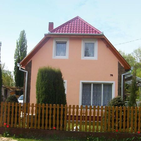 Apartment In Balatonmariafuerdo 19249 Balatonkeresztur Luaran gambar