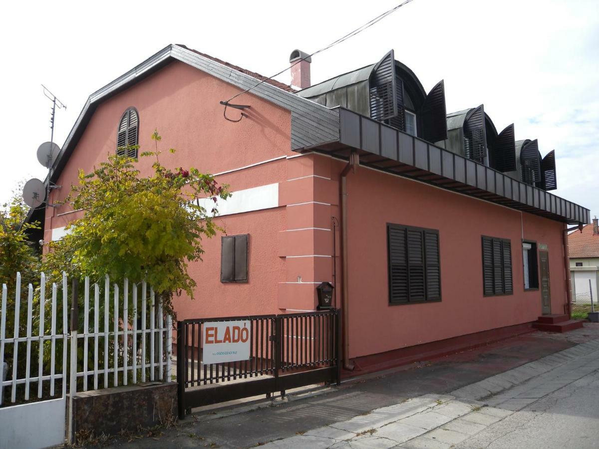 Apartment In Balatonmariafuerdo 19249 Balatonkeresztur Luaran gambar